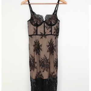 Lulu’s Black Lace Bustier Bodycon Midi Dress